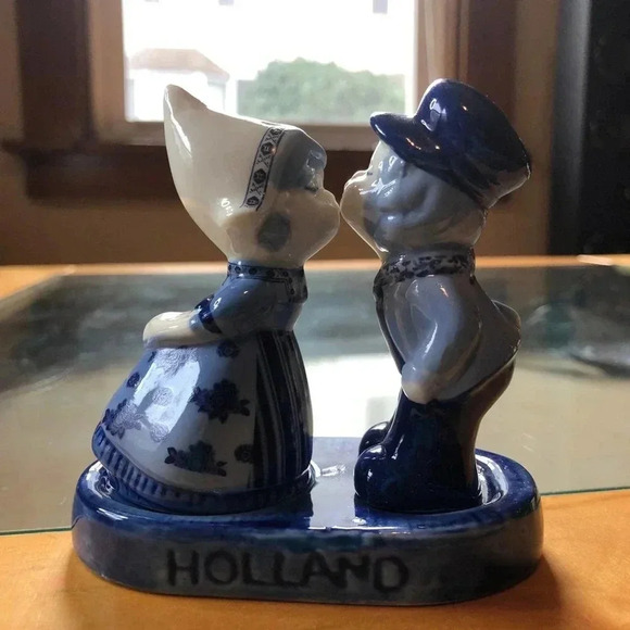 Vintage Salt and Pepper Shakers - Picture 1 of 3